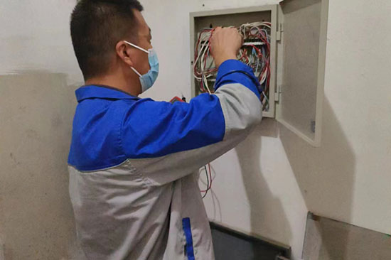 ��ɽ����ĳ�ֿ���������ϵͳ����ά��